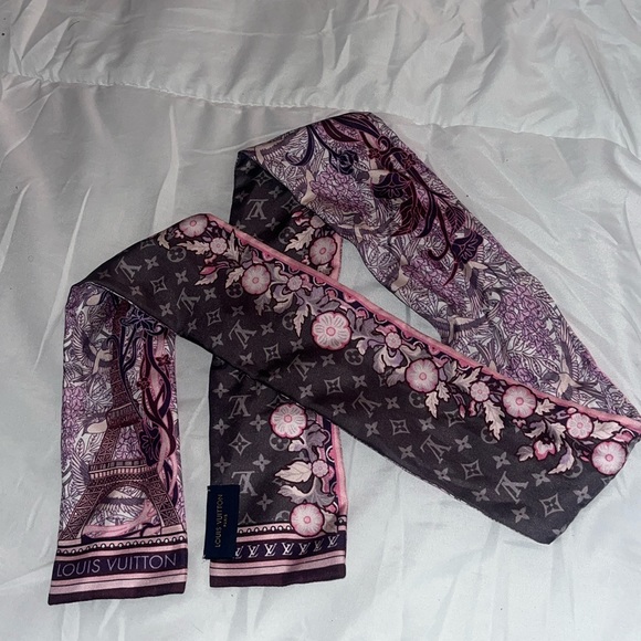 Authentic Louis Vuitton Silk Bandeau Scarf - Picture 3 of 4